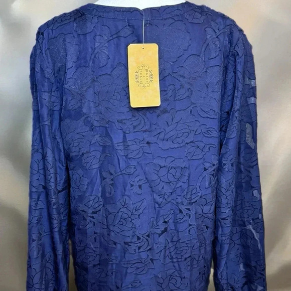 NWT MASON & BELLE Boutique Top Navy Lace Blouse Long Sleeve Cinched Waist Sz L - Picture 5 of 15